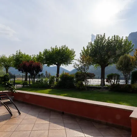 Stefano Villa *